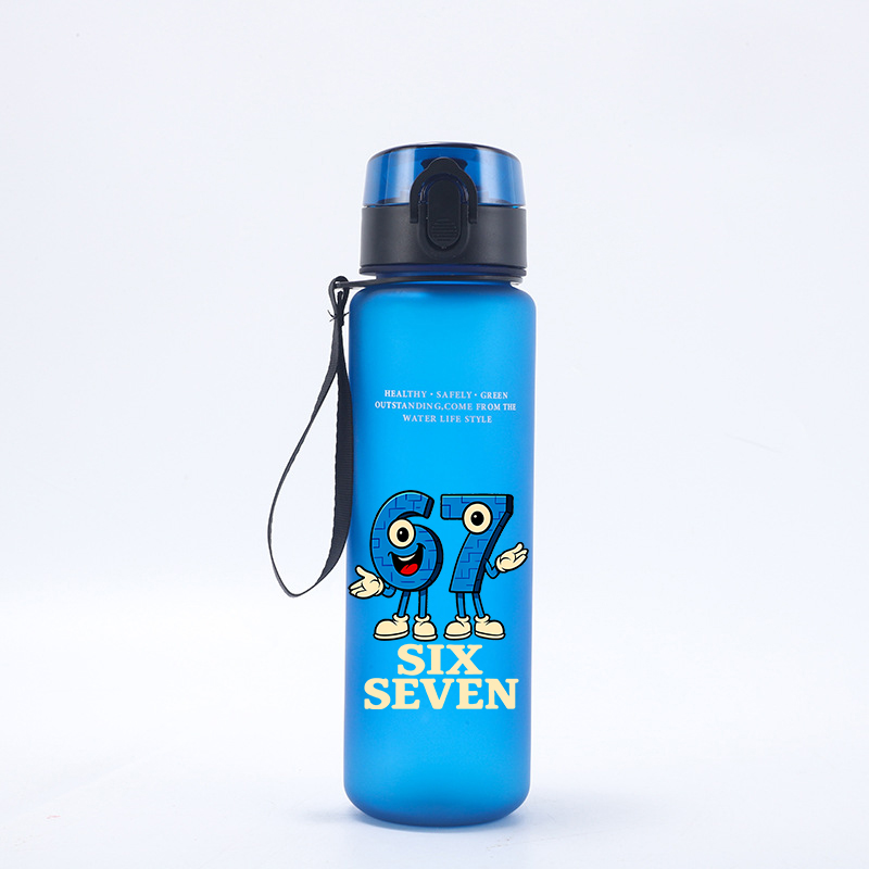 Botella de agua con pajita Six - Kids Outdoor Kitchen reseña y precio