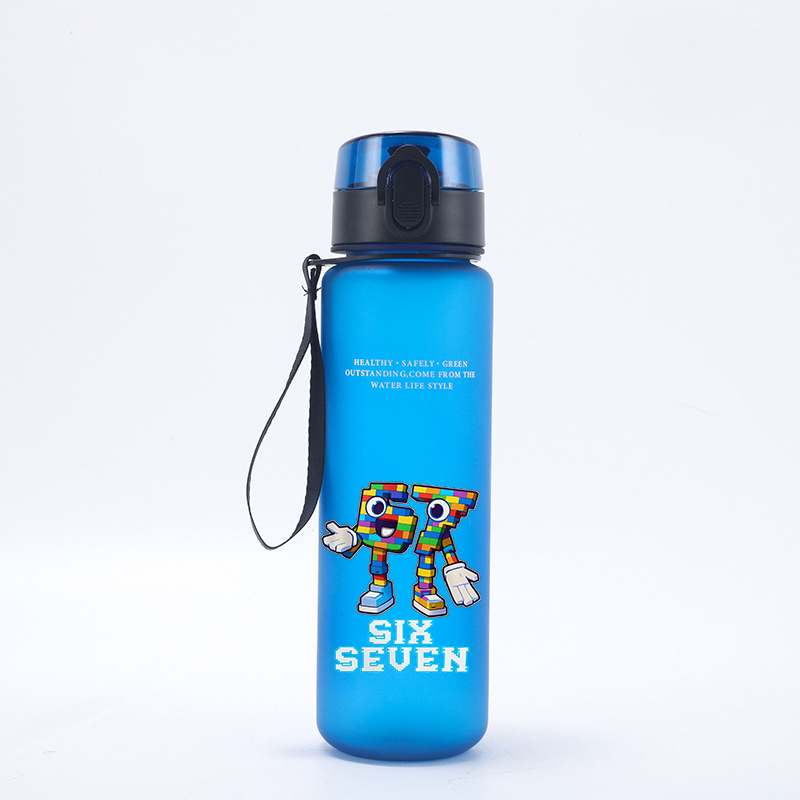 Botella de agua con pajita Six - Kids Outdoor Kitchen reseña y precio