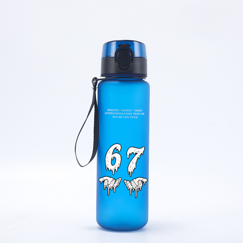 Botella de agua con pajita Six - Kids Outdoor Kitchen reseña y precio